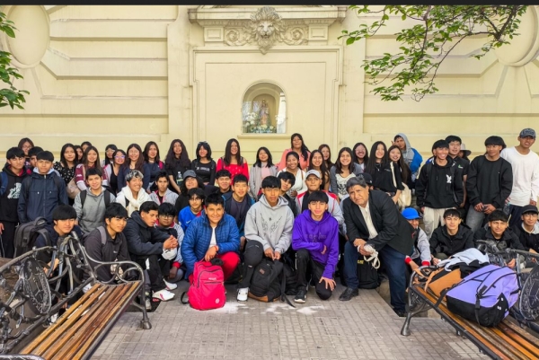 Estudiantes de Cusi Cusi y Abra Pampa disfrutan de la FNE y conocen Capital