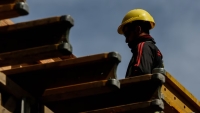 La construcci&oacute;n cay&oacute; 0,7% en febrero, pero se mantuvo estable en el primer bimestre del a&ntilde;o