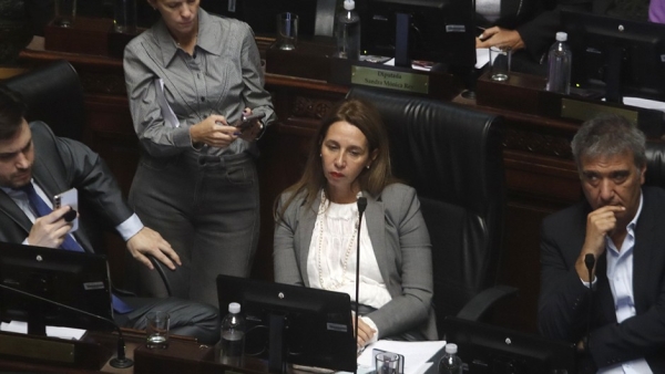 Los legisladores de Zago desaf&iacute;an a Karina y amenazan con romper el bloque porte&ntilde;o