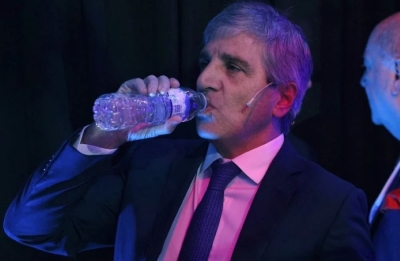 Caputo ahora ofrece compensar ganancias con impuesto al cheque