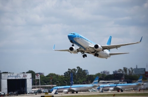 La Justicia estadounidense obliga a la Argentina a pagar USD 390 millones por la nacionalización de Aerolíneas