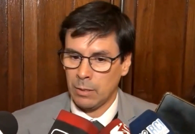 Cardozo destac&oacute; el "extraordinario esfuerzo financiero" para pagar sueldos