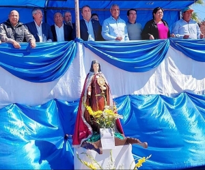 La Comunidad de Santa Clara honr&oacute; a su Santa Patrona