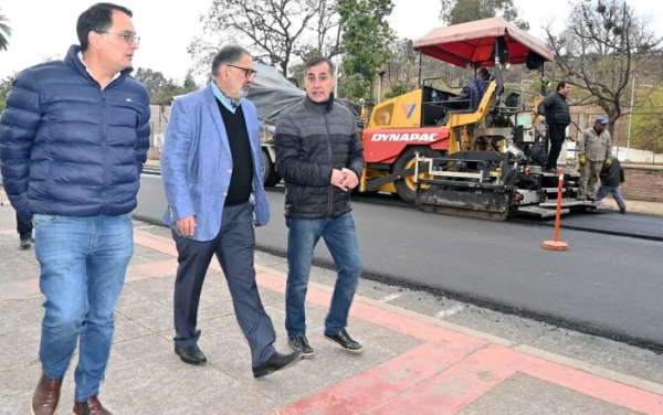 Municipio avanza con plan de pavimentaci&oacute;n y repavimentaci&oacute;n