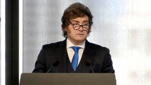 Javier Milei afirm&oacute; que la inflaci&oacute;n mayorista &ldquo;est&aacute; bajando&rdquo; y dijo que &ldquo;anticipa lo que viene&rdquo; para la minorista