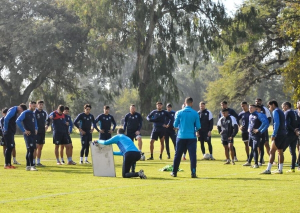 Exigente hoja de ruta del "Lobo" entre Primera Nacional y Copa Argentina