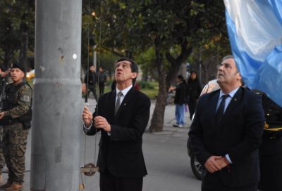 Izamiento de la Bandera por el 181&deg; aniversario de la Polic&iacute;a de Jujuy