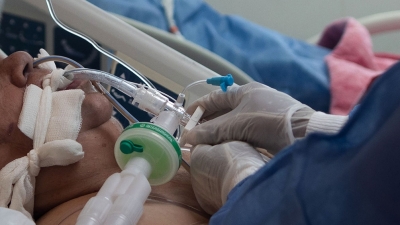 Otros 194 muertos y 5.328 nuevos contagios en Argentina