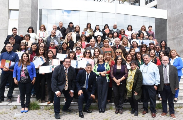 176 docentes recibieron su resoluci&oacute;n de jubilaci&oacute;n