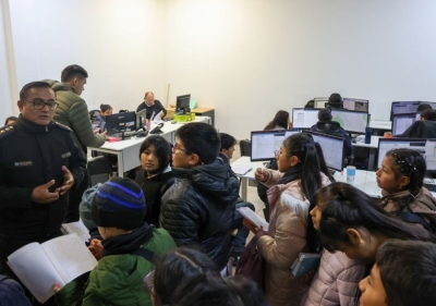 Uso responsable del 911 con visitas educativas al Centro de Monitoreo