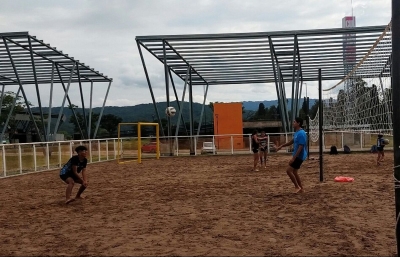 Se puso en marcha el "Torneo Comunitario de V&oacute;ley en Arena"&nbsp;