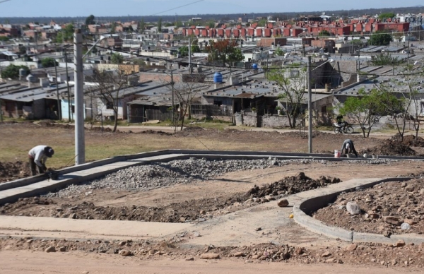 A.Comedero: Avance en obras y regularizaci&oacute;n dominial