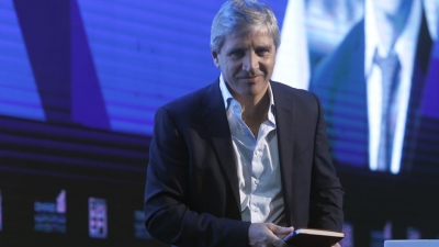 Las reservas cayeron mas de USD 600 millones y Moody&acute;s pronostica d&eacute;ficit comercial