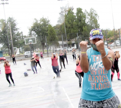 Municipio invita a "mega clase de zumba"