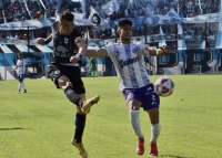 Gimnasia empat&oacute; ante Sacachispas y se empieza a despedir del sue&ntilde;o de reducido
