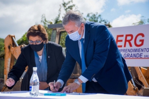 Nuevo secundario y edifico escolar para Monterrico