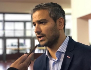 Proponen atrasar una hora el reloj por ahorro energ&eacute;tico