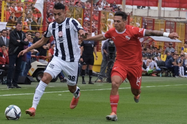 Talleres de C&oacute;rdoba, en los penales, elimin&oacute; a Independiente y accedi&oacute; a semifinales