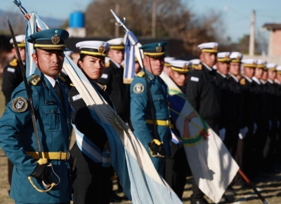 Cadetes del IUPS asumieron su compromiso de lealtad a la Bandera Nacional