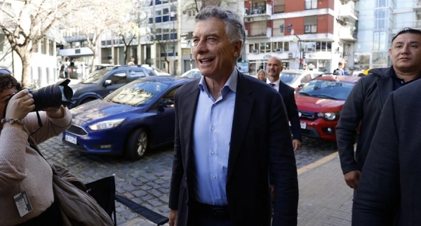 Macri le pidi&oacute; a los diputados del PRO que voten la remoci&oacute;n de Adorni