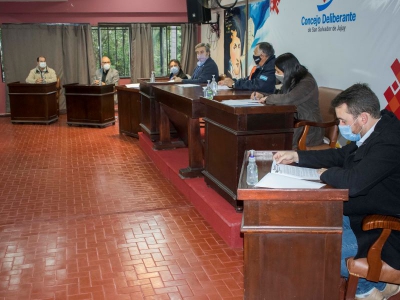 Quieren regular venta de productos veterinarios en la ciudad