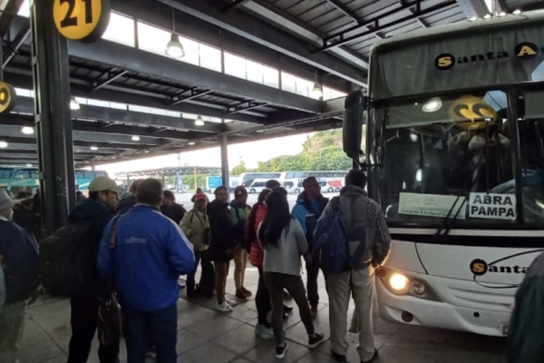 Balotaje: el transporte de media distancia ser&aacute; gratuito