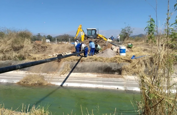 Trabajan en obras para llevar agua a El Ceibal