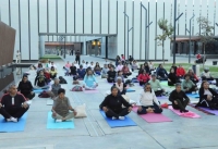 Municipalidad ampl&iacute;a las oportunidades para practicar yoga