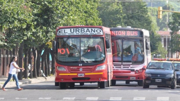 Este lunes vuelve el transporte p&uacute;blico