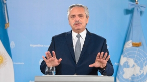 Fern&aacute;ndez critic&oacute; el "endeudamiento t&oacute;xico e irresponsable" de Cambiemos con el FMI