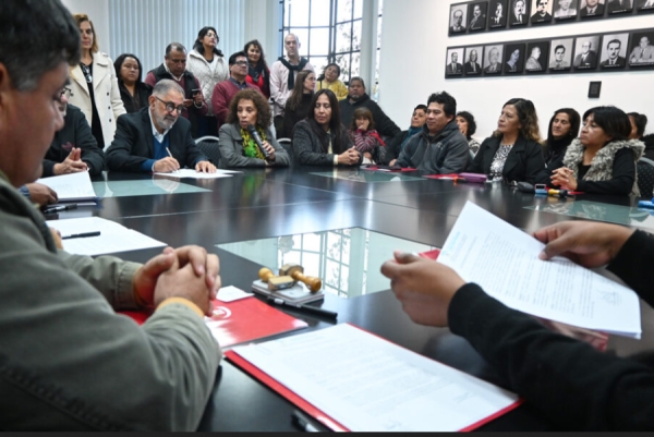 Programa de Participación Popular. Jorge firmó nuevos convenios