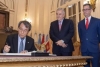 El Gobernador recibi&oacute; al embajador de la Rep&uacute;blica de Corea Myung-soo JANG