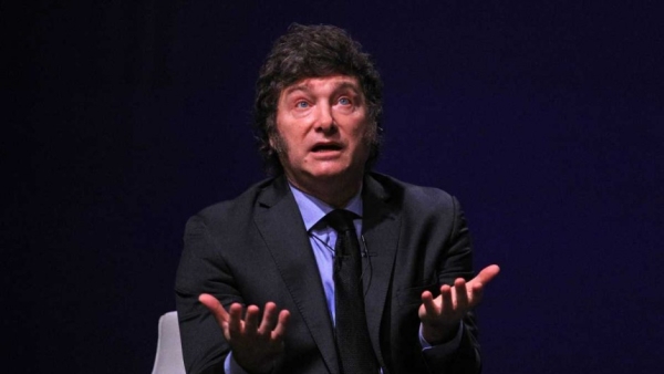 Milei responsabiliz&oacute; al kirchnerismo por el conflicto con Espa&ntilde;a y confirm&oacute; que no habr&aacute; Pacto de Mayo el s&aacute;bado