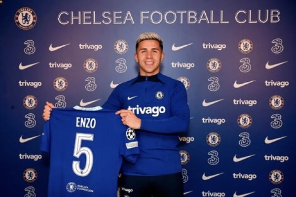 Enzo Fern&aacute;ndez es el nuevo refuerzo de Chelsea