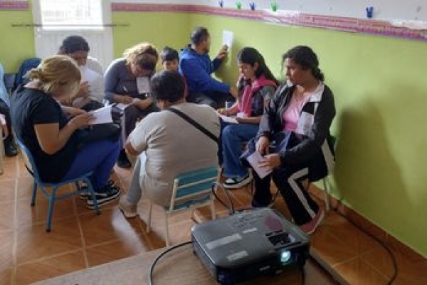 Taller sobre crianza responsable en CDI "Sue&ntilde;os Compartidos"