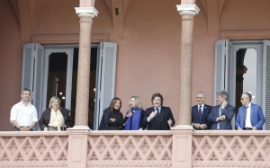 Milei reunió a su Gabinete, evitó hablar del triunfo de Lula, pero desafió: “Los argentinos elegirán entre el partido de la libertad vs. el del Estado y el pasado”