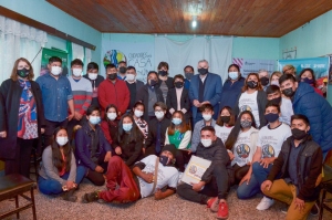 Morales entreg&oacute; financiamiento a j&oacute;venes recicladores