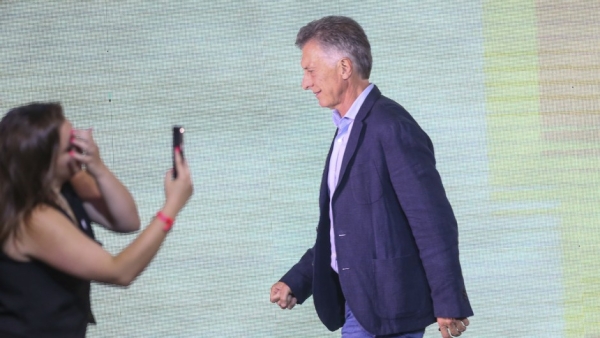 Macri quiere esperar hasta junio antes de definir si rompe con Milei