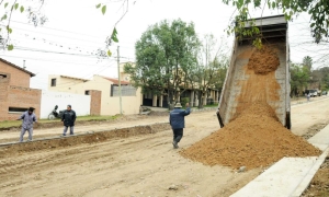 Obras Mixtas: avanzan los trabajos de pavimentaci&oacute;n e infraestructura sobre avenida Palma Carrillo en Bajo La Vi&ntilde;a