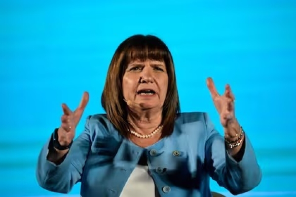 Macri habl&oacute; de "apoyar" a Milei si es presidente y Patricia lo cruz&oacute;: "no es el momento"