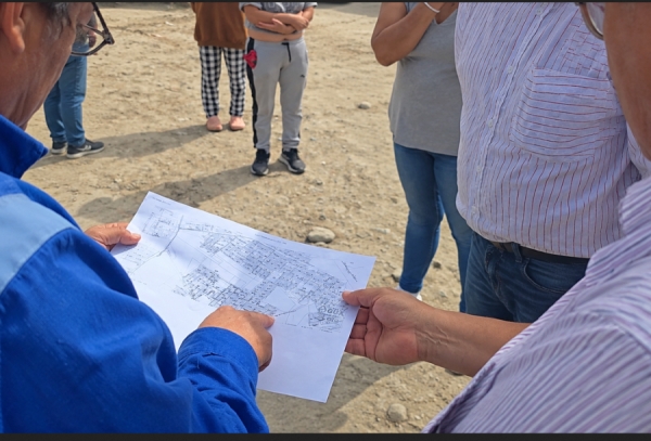 Agua Potable se reuni&oacute; con vecinos del Asentamiento 4 de Agosto