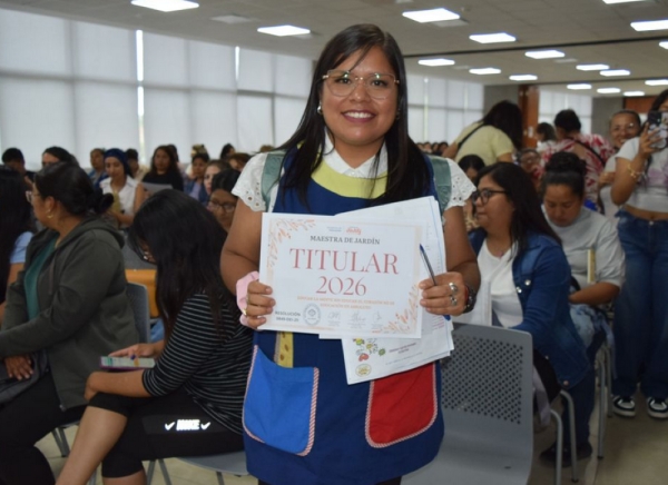 Se realiz&oacute; el ofrecimiento de cargos titulares a docentes