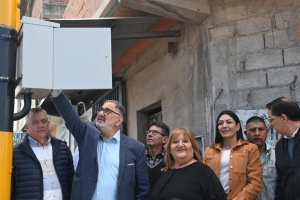 Alto Comedero.Jorge puso en funcionamiento un nuevo sistema de semaforizaci&oacute;n