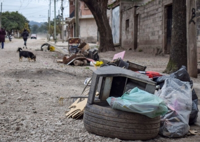 Chikungunya. Contin&uacute;a el descacharrado en capital