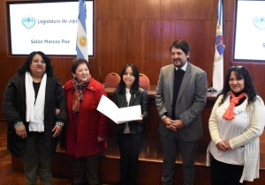 Legislatura reconoció a estudiante Guadalupe Sosa