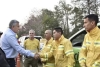 Incendios Forestales: El Gobernador recorri&oacute; la zona afectada y salud&oacute; a brigadistas