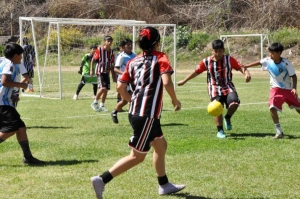 150 niños deportistas de A. Comedero recibieron controles médicos