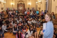 Estudiantes del interior disfrutan de sus vacaciones y conocen la capital