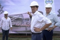 Morales y Sadir recorrieron las obras de Ciudad Deportiva que se construye en Alto Comedero