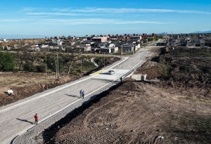 Habilitan el primero de los cinco puentes que conectarán sectores de A.Comedero